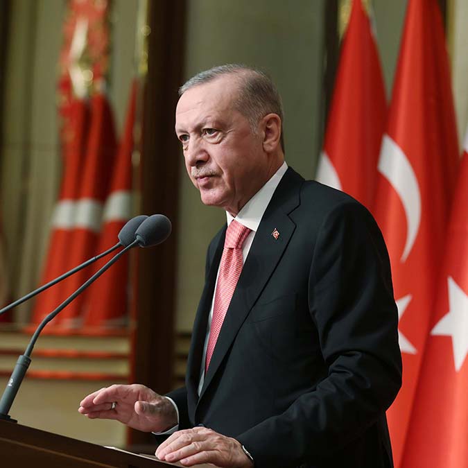 Muhtar maaşlarını asgari ücret seviyesine yükselttik