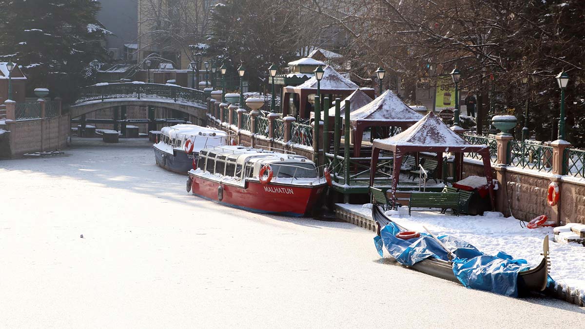 Eskişehir buz kesti