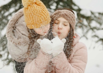 Saflığın simgesi; Kar taneleri