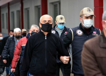 FETÖ'nün hükümlü 6 sohbet abisi yakalandı