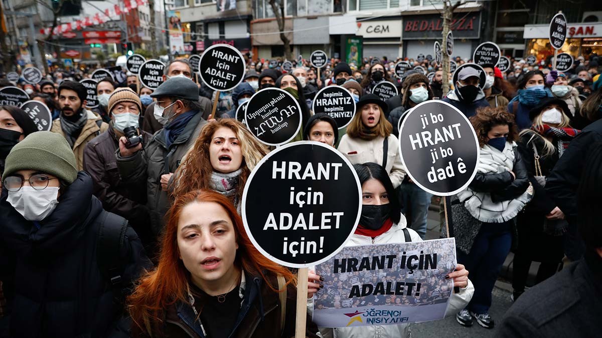 Hrant Dink saldırıya uğradığı noktada anıldı