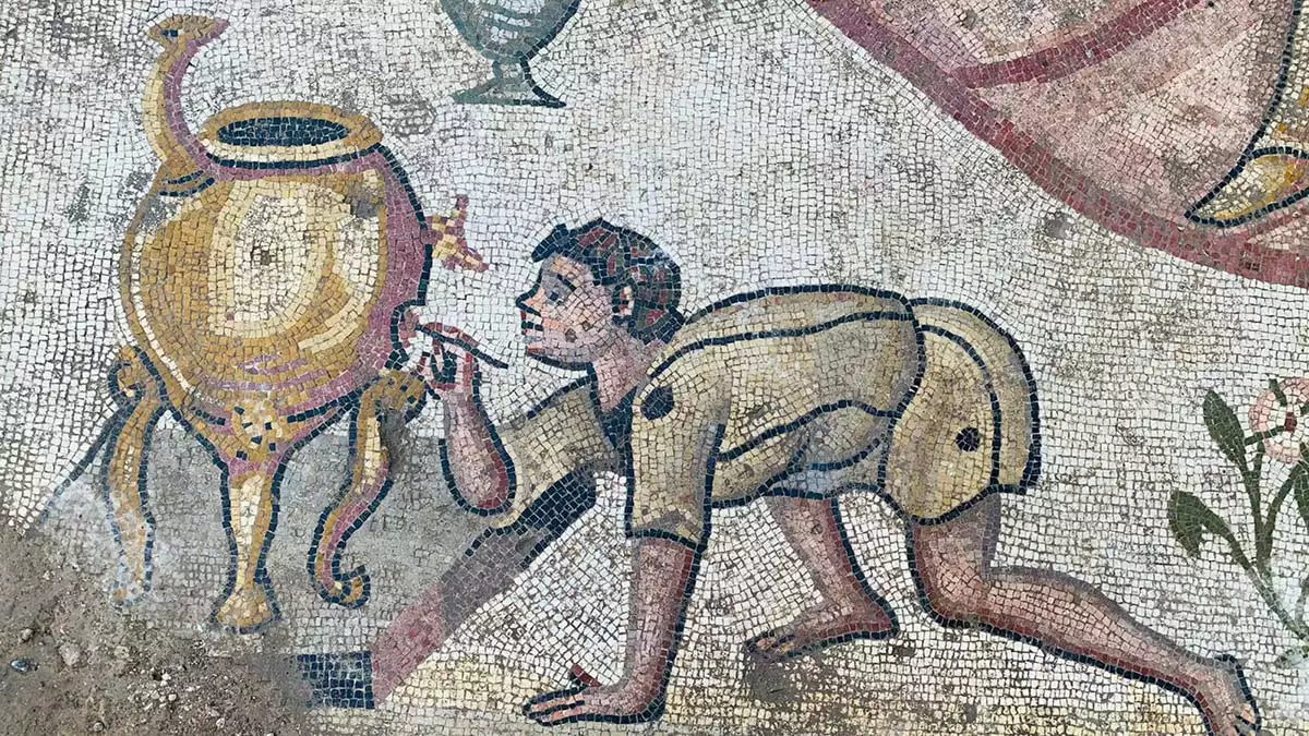 Germanicia antik kenti'ndeki kazılarda mozaik bulundu