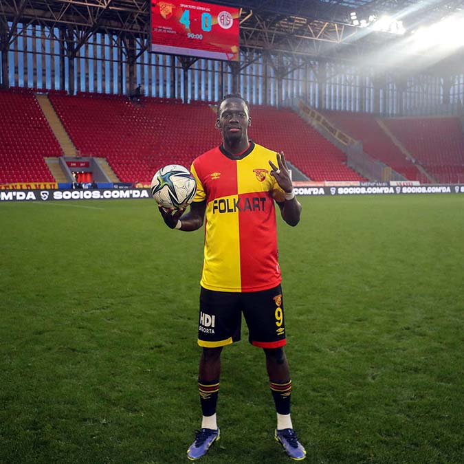 Göztepe'de golcü Ndiaye patlama yaptı