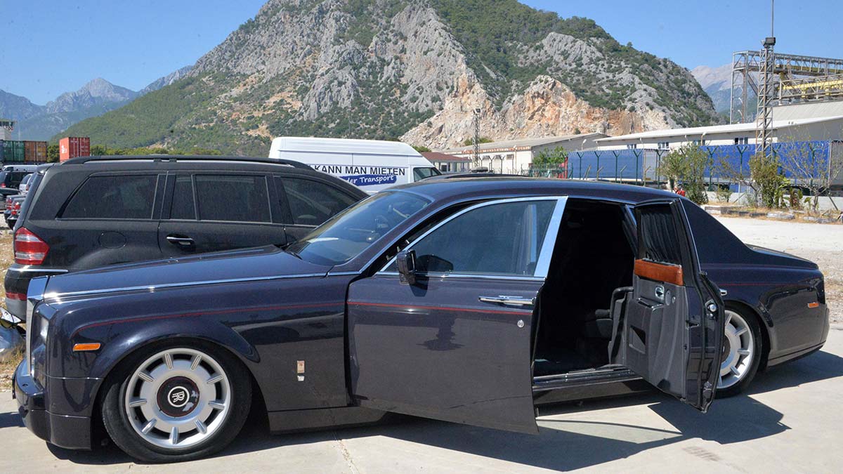 Ticaret Bakanlığı'nın açıkladığı rakamlara göre, gümrüklerde 2021'de e-İhale ile satış geliri, 2020'ye göre yüzde 54 arttı.