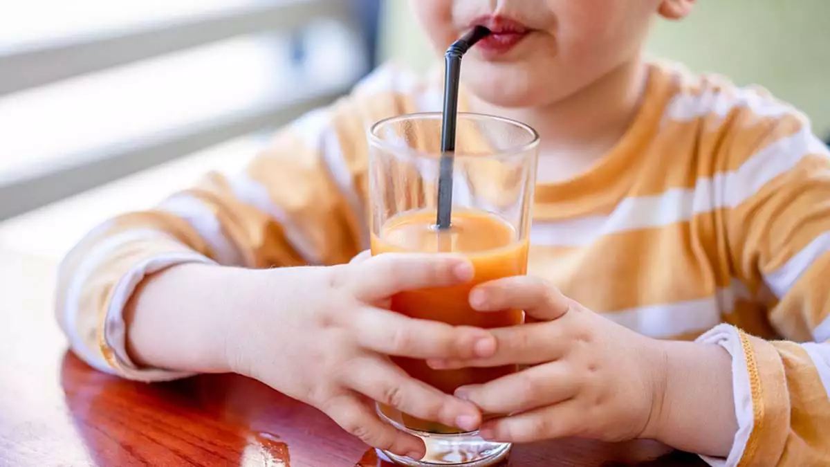 Şekerli içecek çocukların beyin fonksiyonlarını bozuyor