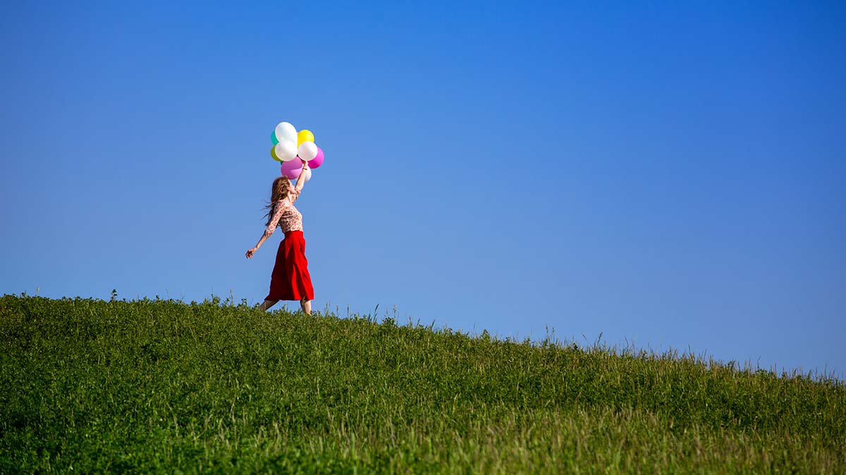Bizi içine alan hayat değildir