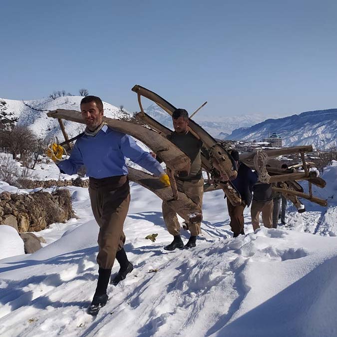 Balkaya Dağları'nda besicilerin zorlu yolculuğu