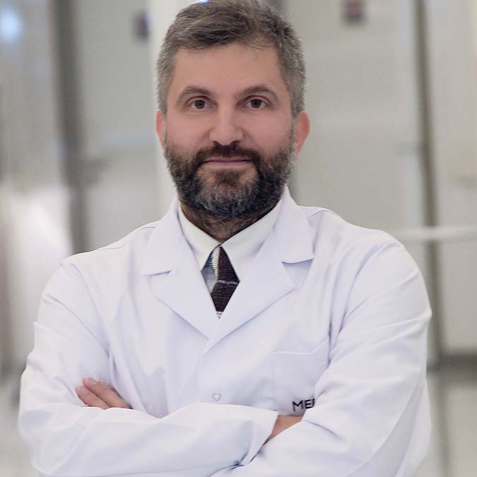 Kar yağışıyla birlikte ayak burkulması şikayeti artıyor