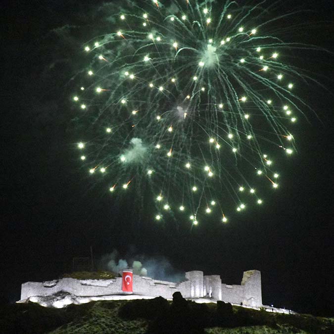 Adilcevaz Kalesi ziyarete açıldı