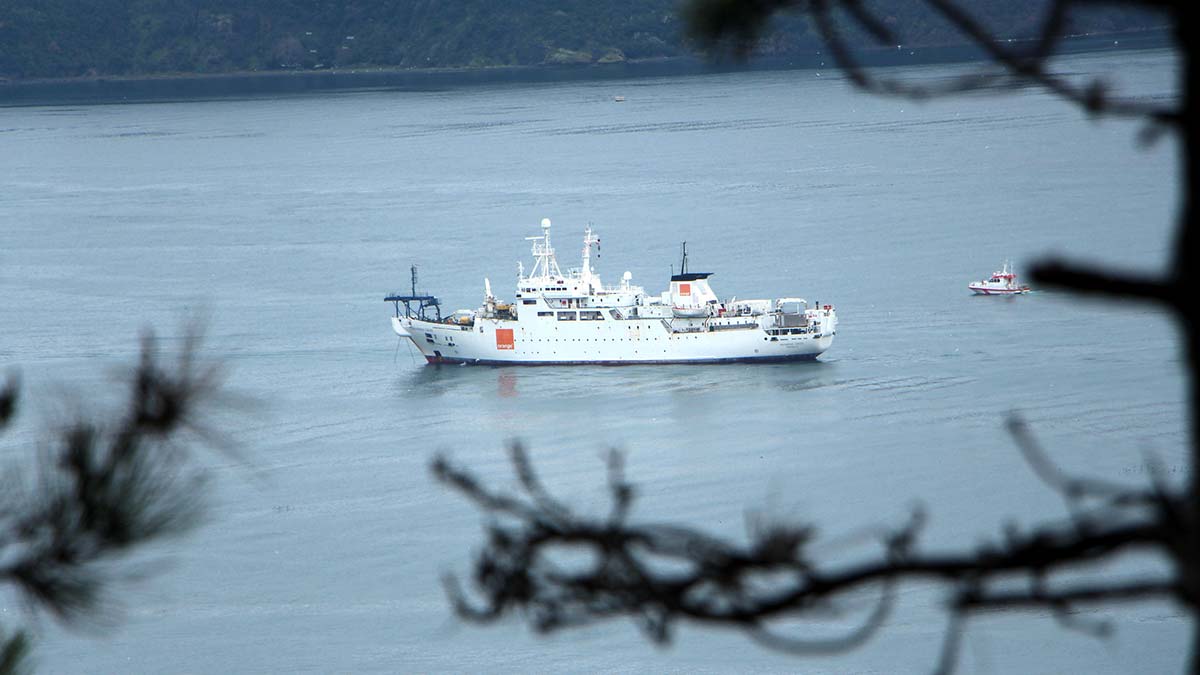 İstanbul Boğazı'nda internet bakımı