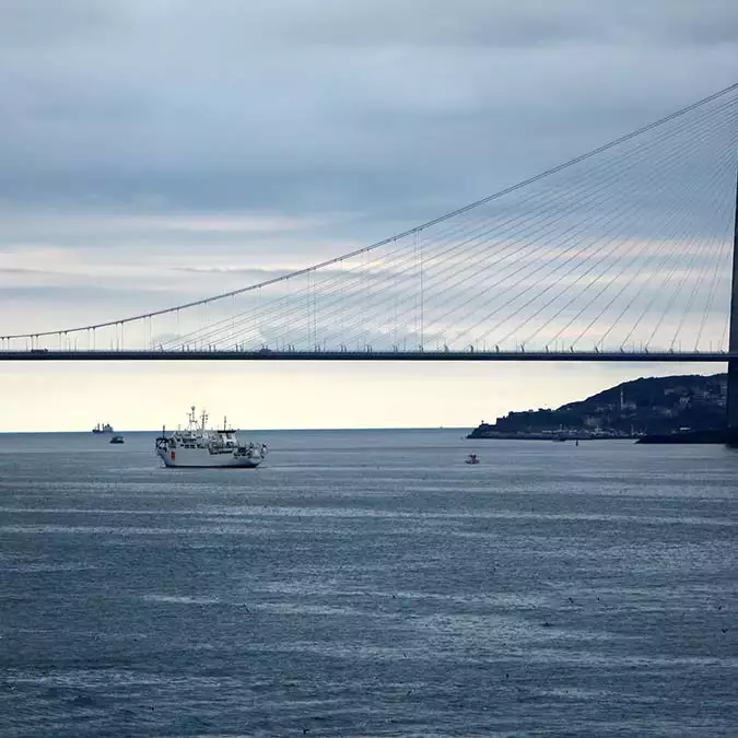 İstanbul boğazı'nda internet bakımı