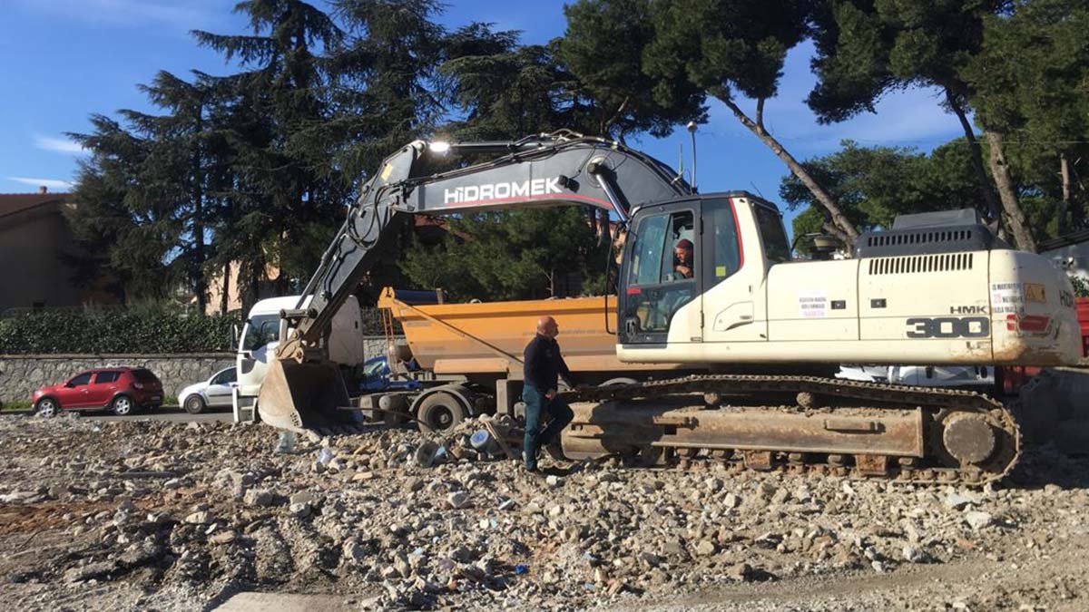 Sokak hayvanları için rehabilitasyon merkezi