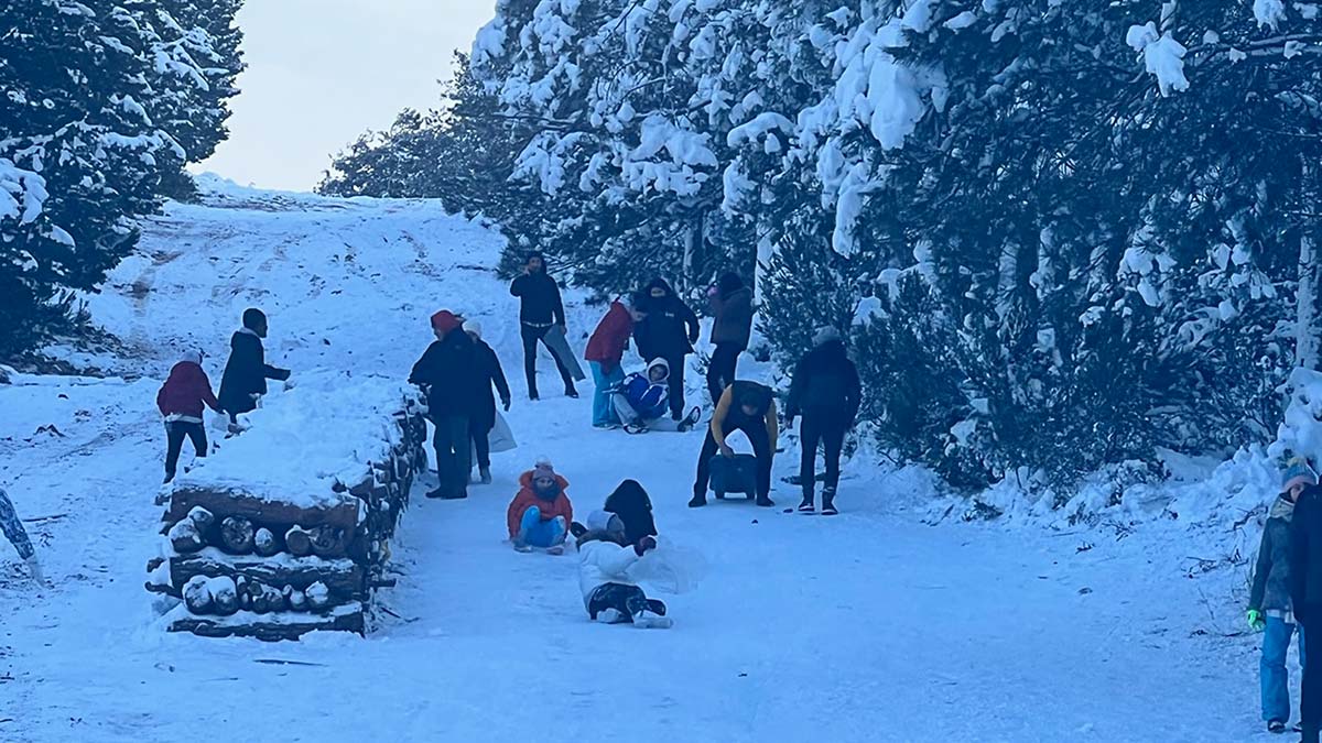 İstanbul'da kayarak eğlendiler
