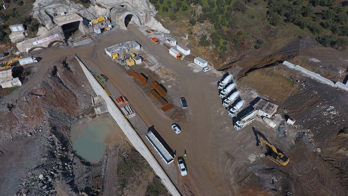 Ayvacık T-2 Tüneli çalışmalarında sona gelindi