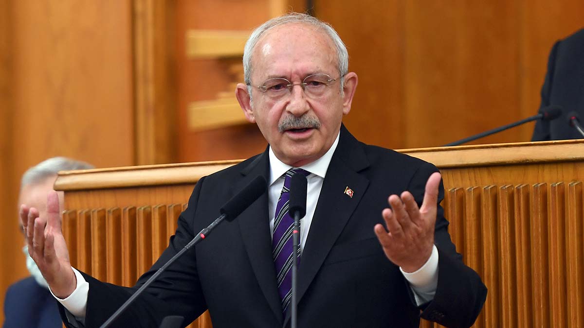 Varsa terörist; yakasından yakala götür