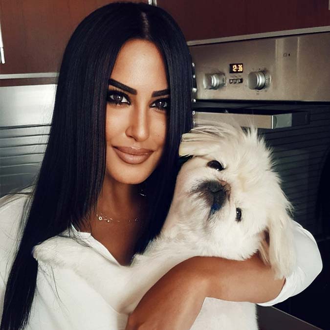 Avukatlığı bıraktı resimle hayata bağlandı