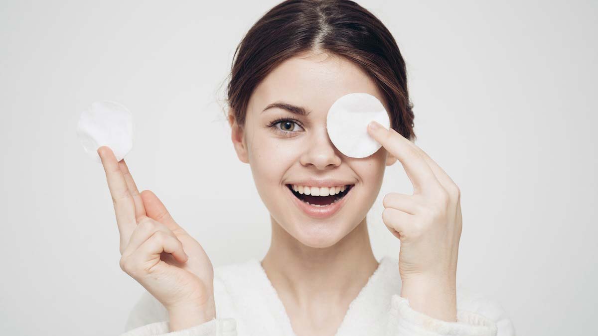 Makyaj temizleme malzemeleri dikkatli seçilmeli