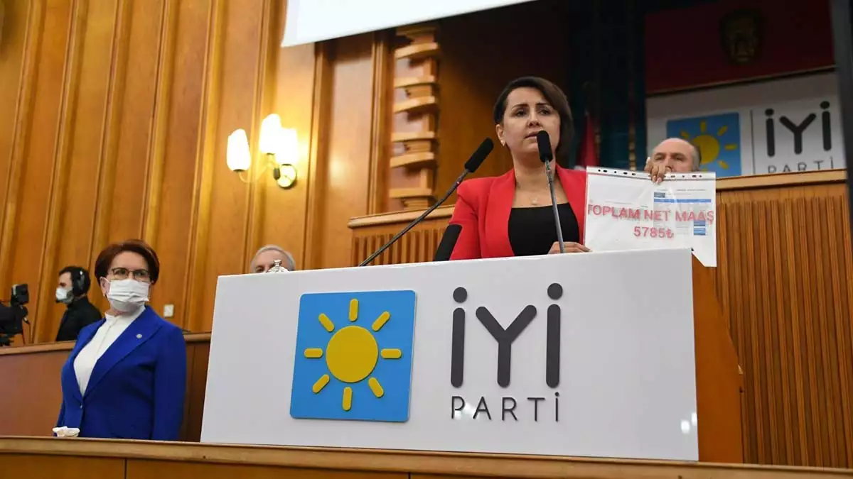 İyi̇ parti genel başkanı meral akşener, "o sandık elbet bir gün gelecek ve sen milletimize, tutmadığın o sözlerin hesabını vereceksin" dedi.