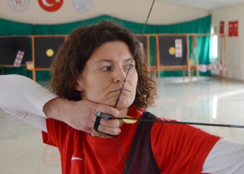 Okçu Assıya Yılmazer 2 kez Türkiye şampiyonu oldu