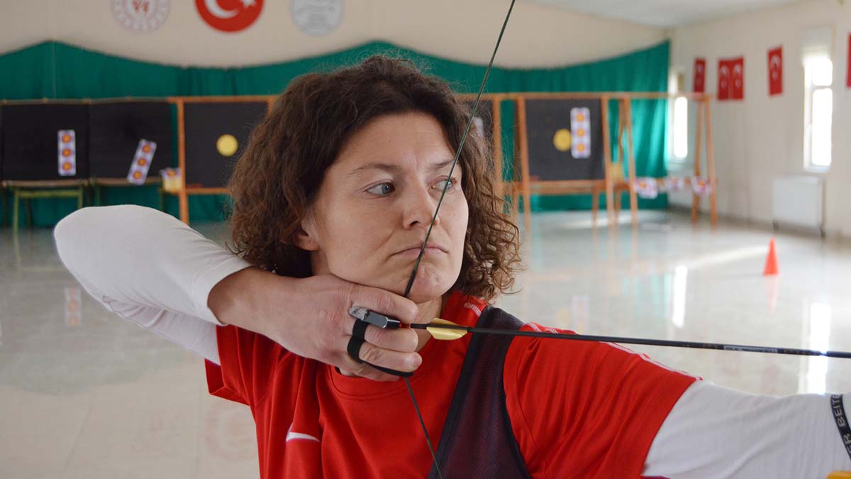 Okçu Assıya Yılmazer 2 kez Türkiye şampiyonu oldu