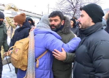 Bülent Şakrak'ın annesi Meral Şakrak hakka yürüdü