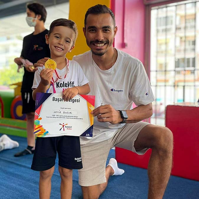 Hedeflerinden bahseden milli cimnastikçi Ferhat Arıcan, "Uzun vadede hedefim 2024 Paris Olimpiyatları. Bu yarışlarda hedefim daha da yüksek olacak" dedi.