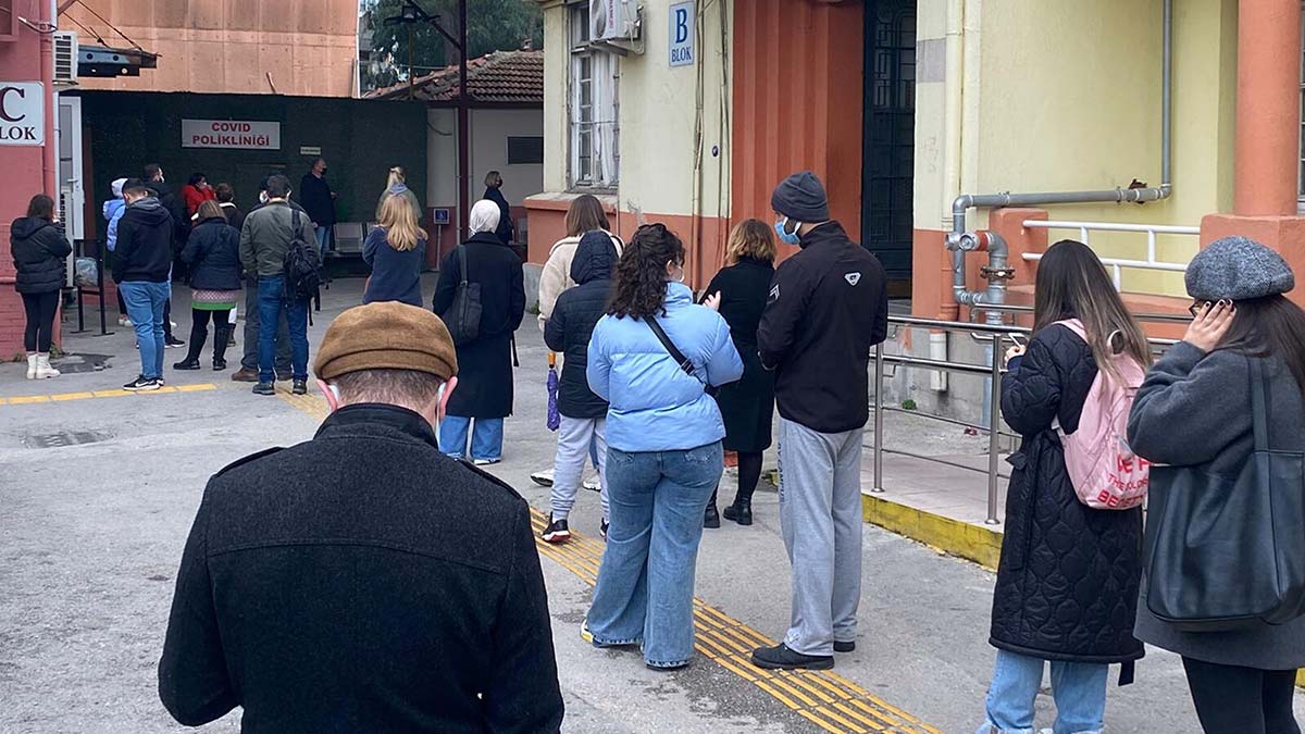 İzmir'de vaka sayısı artış gösteriyor