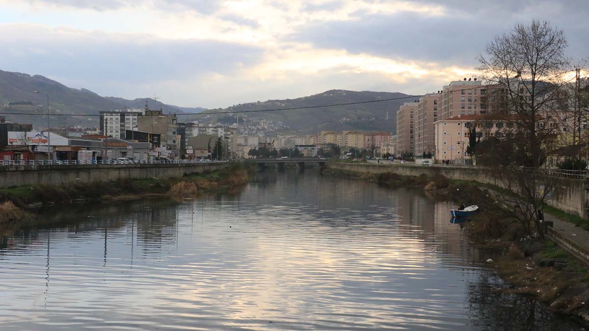 Kişi başına düşen su miktarı azalıyor