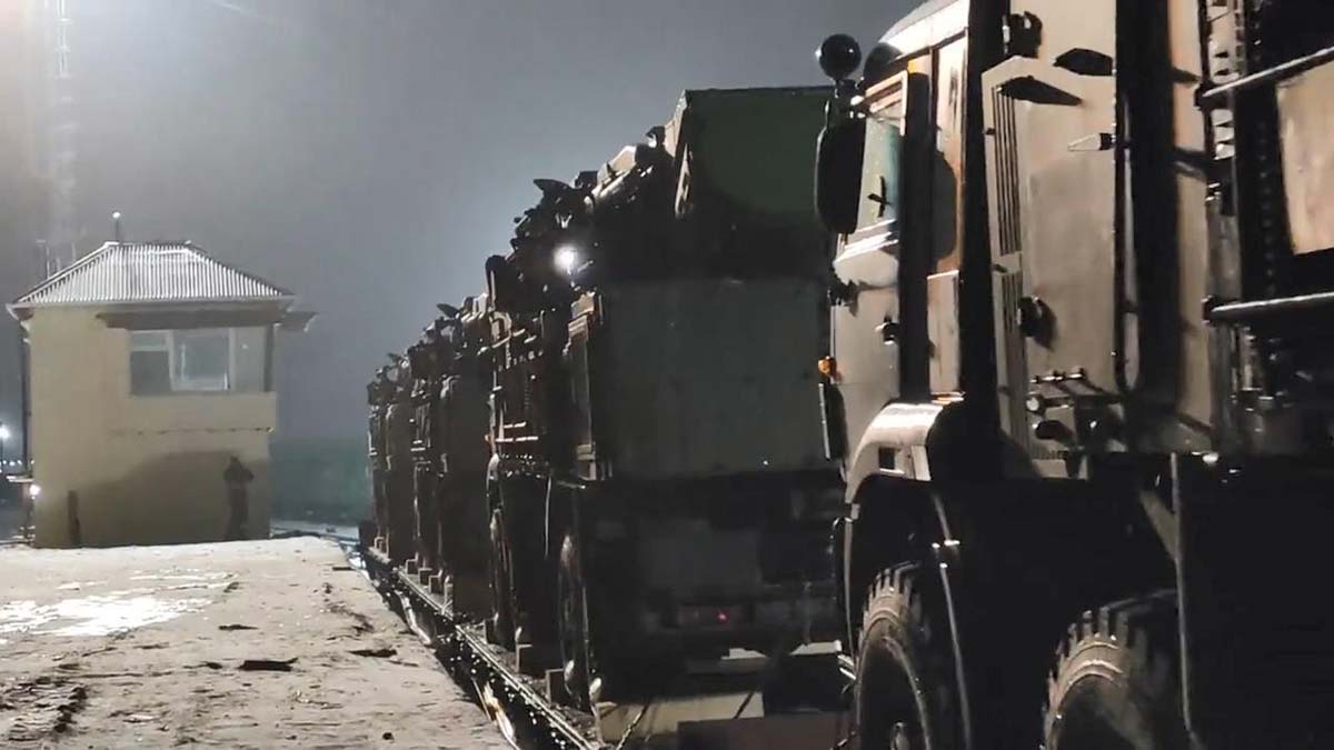 Rusya Savunma Bakanlığı, Birlik Kararlılığı-2022 tatbikatları Belarus’ta devam ediyor. Tatbikatın ilk ayağı 9 Şubat’ta, ikinci ayağı ise 10-20 Şubat’ta yapılacak.