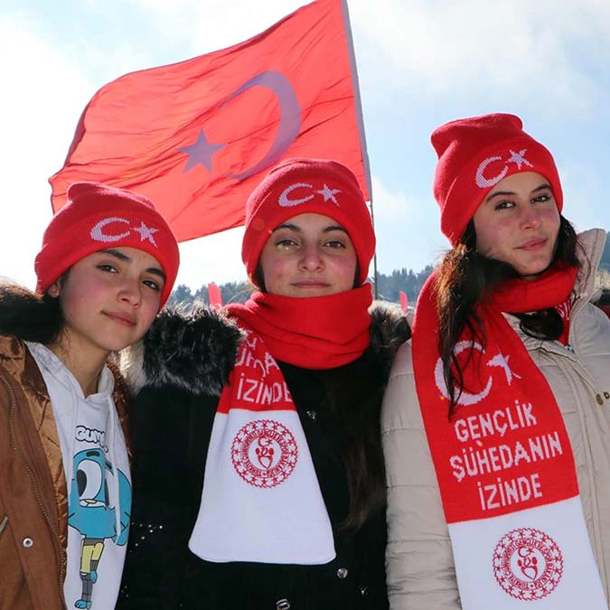 Sarıkamış Şehitleri 107'nci yılda binlerce kişinin katıldığı yürüyüşle anıldı.