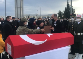Şehit olan 3 askerimizin cenazesi memleketlerine uğurlandı