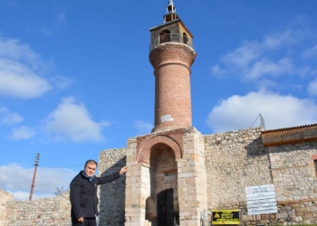Zile Kalesi'nde çevre düzenlemesi yapılıyor