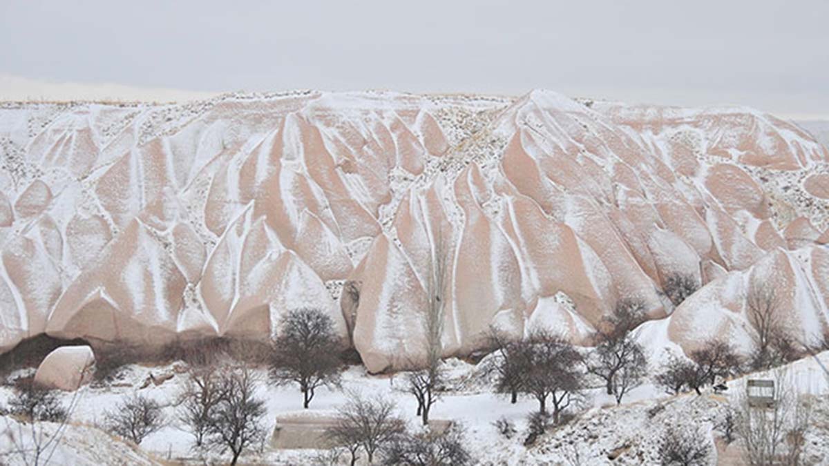 Nişantaşı Üniversitesi Turizm Rehberliği Arş. Görevlisi Sinan Cana, Sömestr tatilinde ziyaret edilebilecek 5 rota önerisinde bulundu.