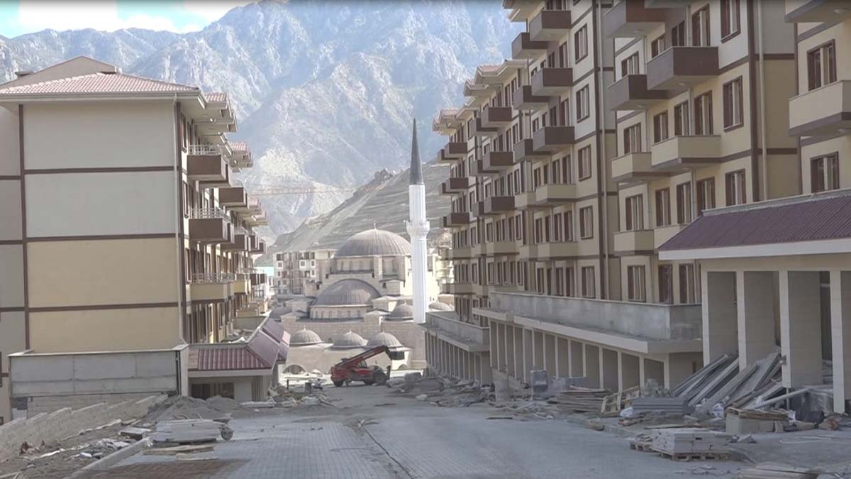 Yusufeli'de yeni yerleşim yerinde sona gelindi