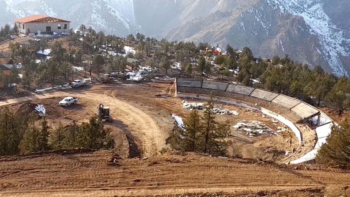 Yusufeli'nin yeni yerleşim yerine arena