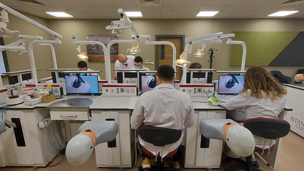 Sürekli Diş Hekimliği Merkezi açıldı