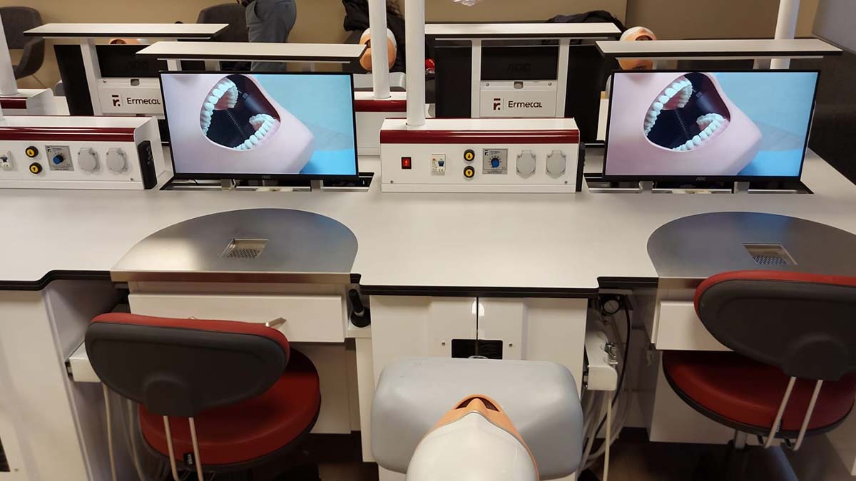 Sürekli Diş Hekimliği Merkezi açıldı