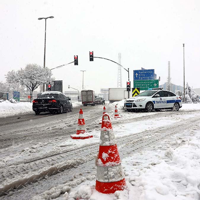TAG Otoyolu Gaziantep yönünde kapatıldı