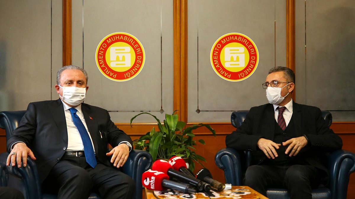 Anayasal düzene karşı işlenen suçlarda dokunulmazlık kaldırılmalı