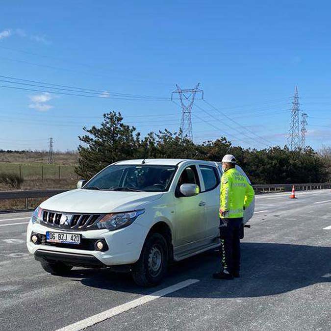 Trakya'dan İstanbul'a araç geçişine izin verilmiyor