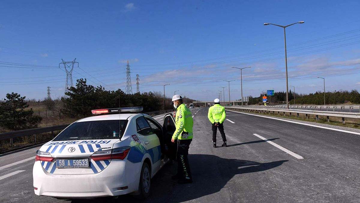 Trakya'dan İstanbul'a araç geçişine izin verilmiyor