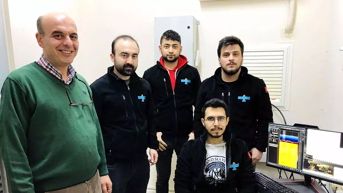 Zonguldak bülent ecevit üniversitesi (zbeü) öğrencilerinden oluşan grizu-263 uzay takımı tarafından tasarlanan ve abd'den falcon-9 roketiyle uzaya gönderilen türkiye'nin ilk cep uydusu 5 günde 900 veri gönderdi.