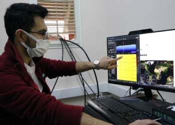 Türkiye'nin ilk cep uydusu, ilk sinyali gönderdi