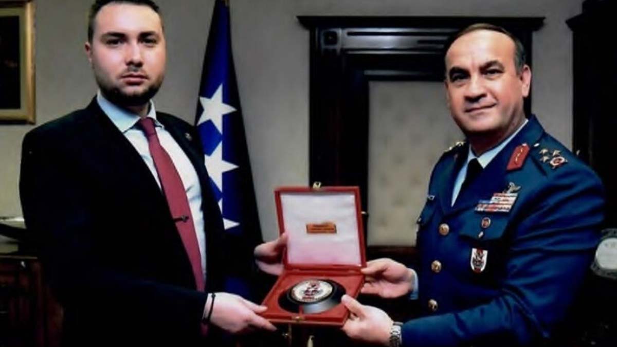 Kirill Budanov Türk mevkidaşıyla bir araya geldi