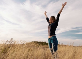 Güzel günlere adım adım giderken