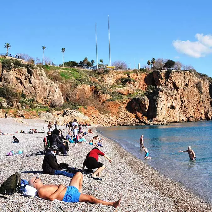 Antalya'da yaz günlerini aratmayan görüntüler