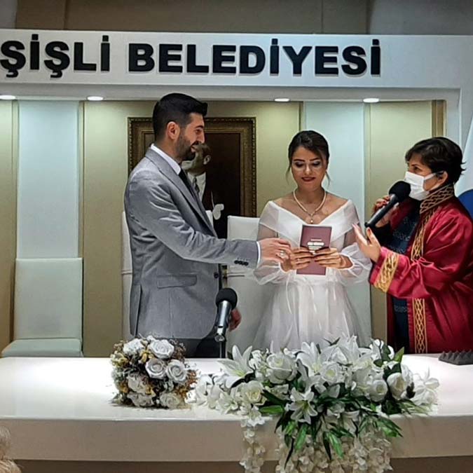 02.02.2022'de dünya evine girdiler