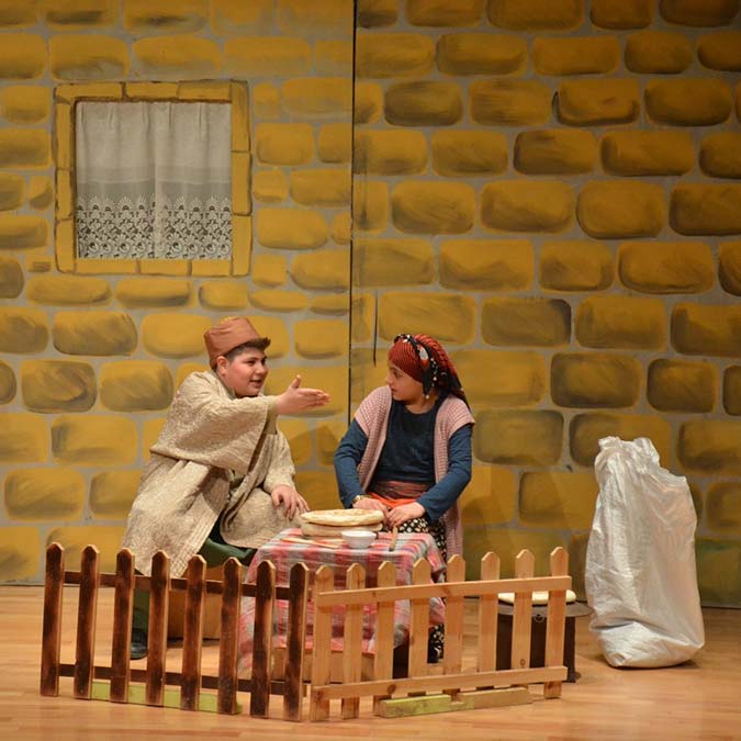 El Alem Ne Der tiyatro oyunu sahnelendi