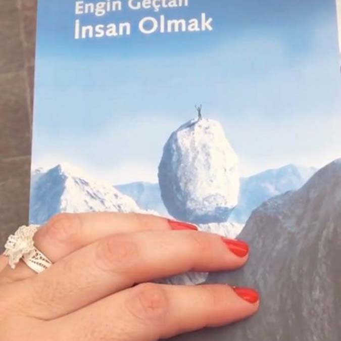 Psikiyatri Profesörü, Psikoterapist Engin Geçtan’ın ‘İnsan Olmak’ üzerine yazılan bir kitaptan bahsetmek istiyorum size…