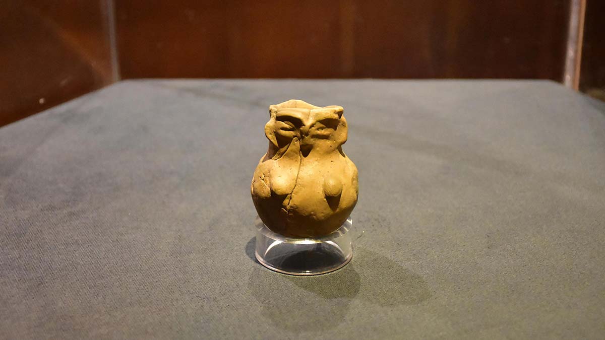 5 bin yıllık pişmiş topraktan yapılan eserler sergilendi